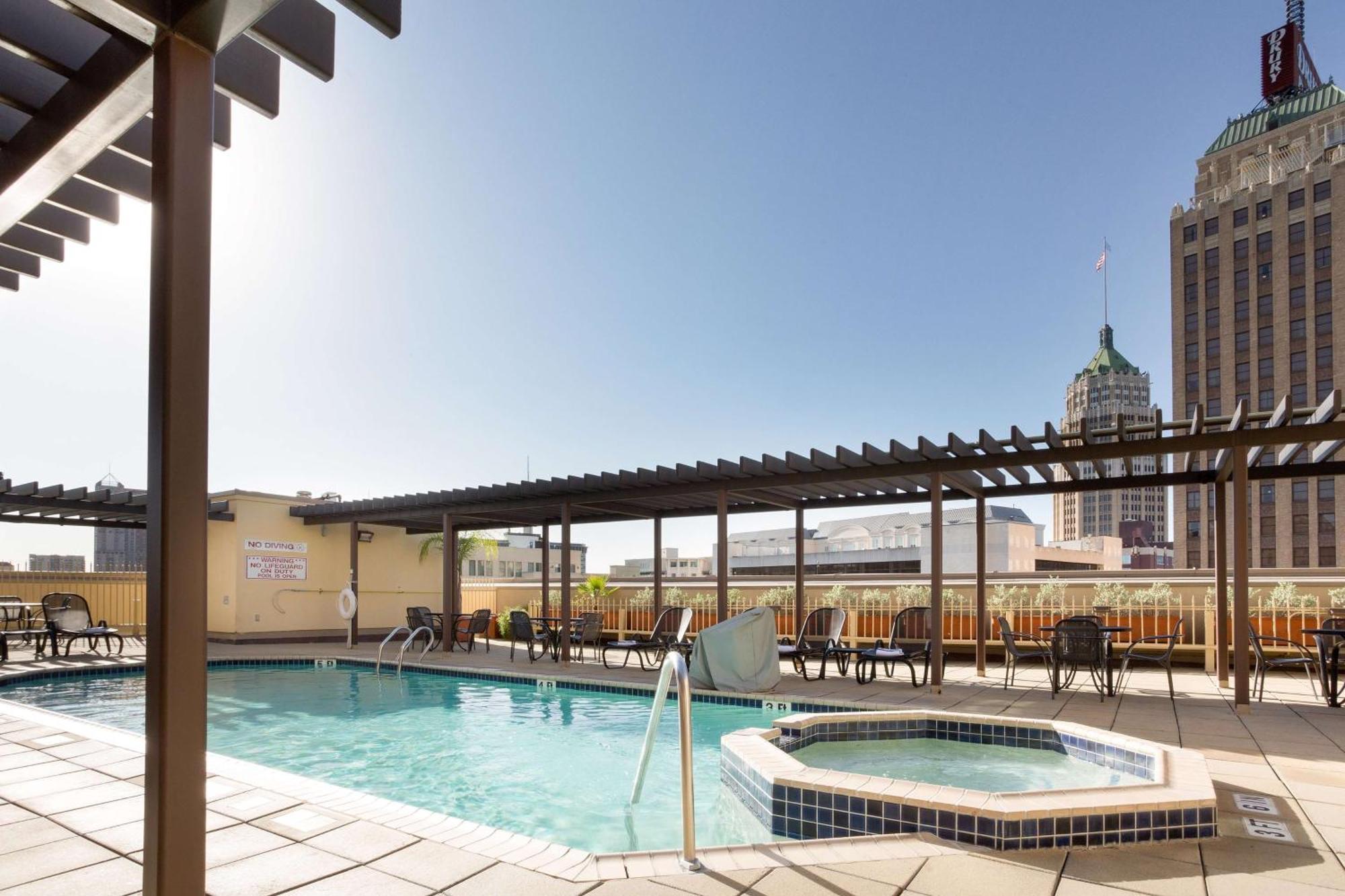 Drury Inn & Suites San Antonio Riverwalk Eksteriør billede