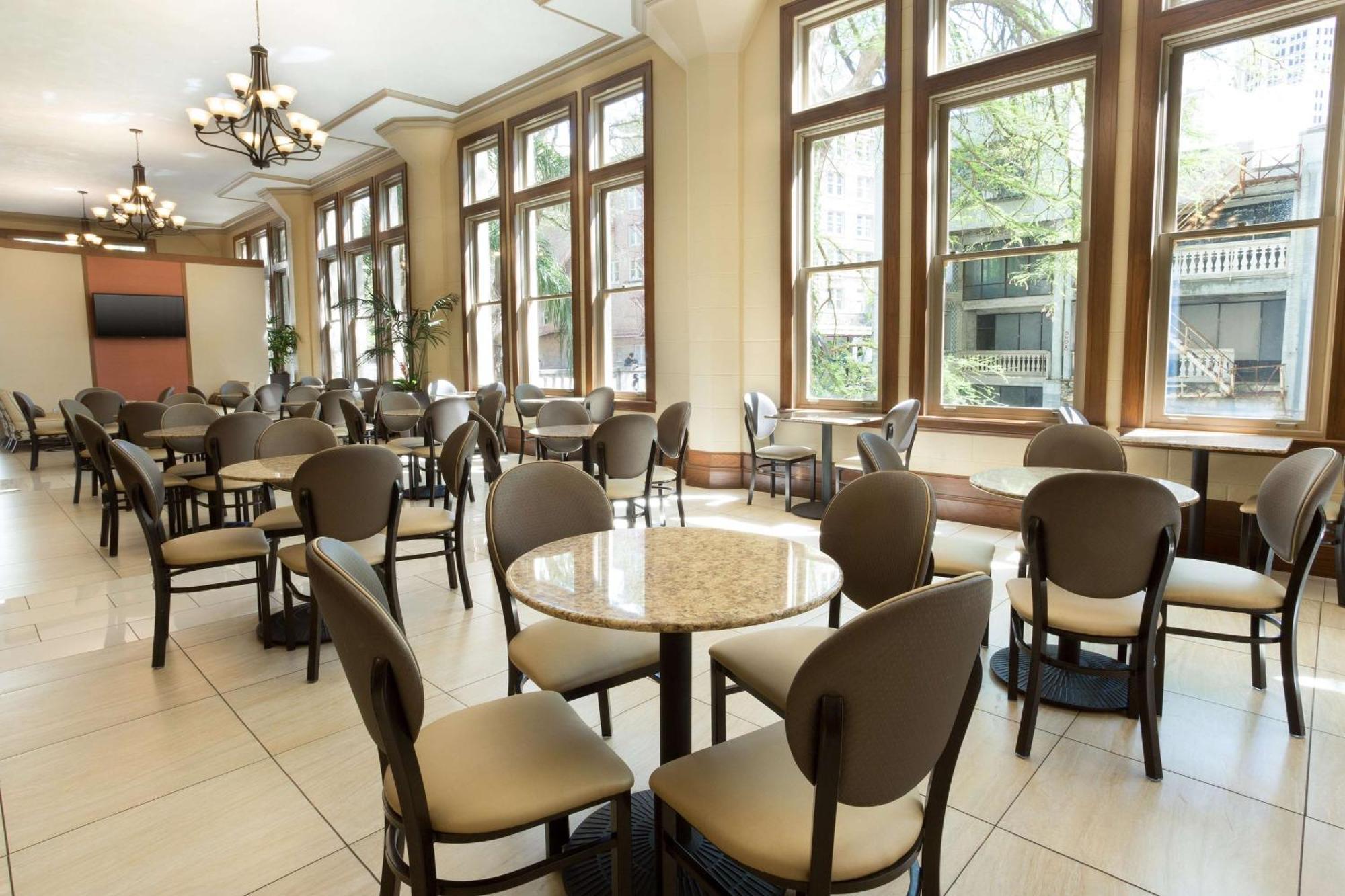 Drury Inn & Suites San Antonio Riverwalk Eksteriør billede