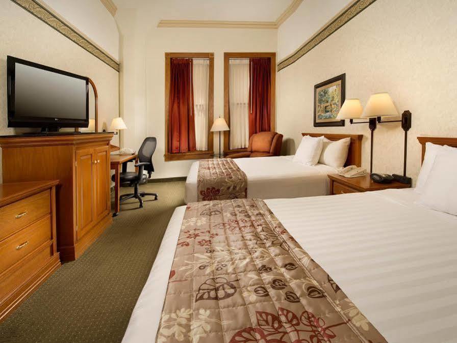 Drury Inn & Suites San Antonio Riverwalk Eksteriør billede